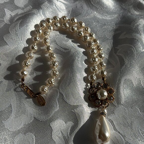 MIRIAM HASKELL BAROQUE FAUX PEARL RHINESTONE DROP NECKLACE - Picture 6 of 8